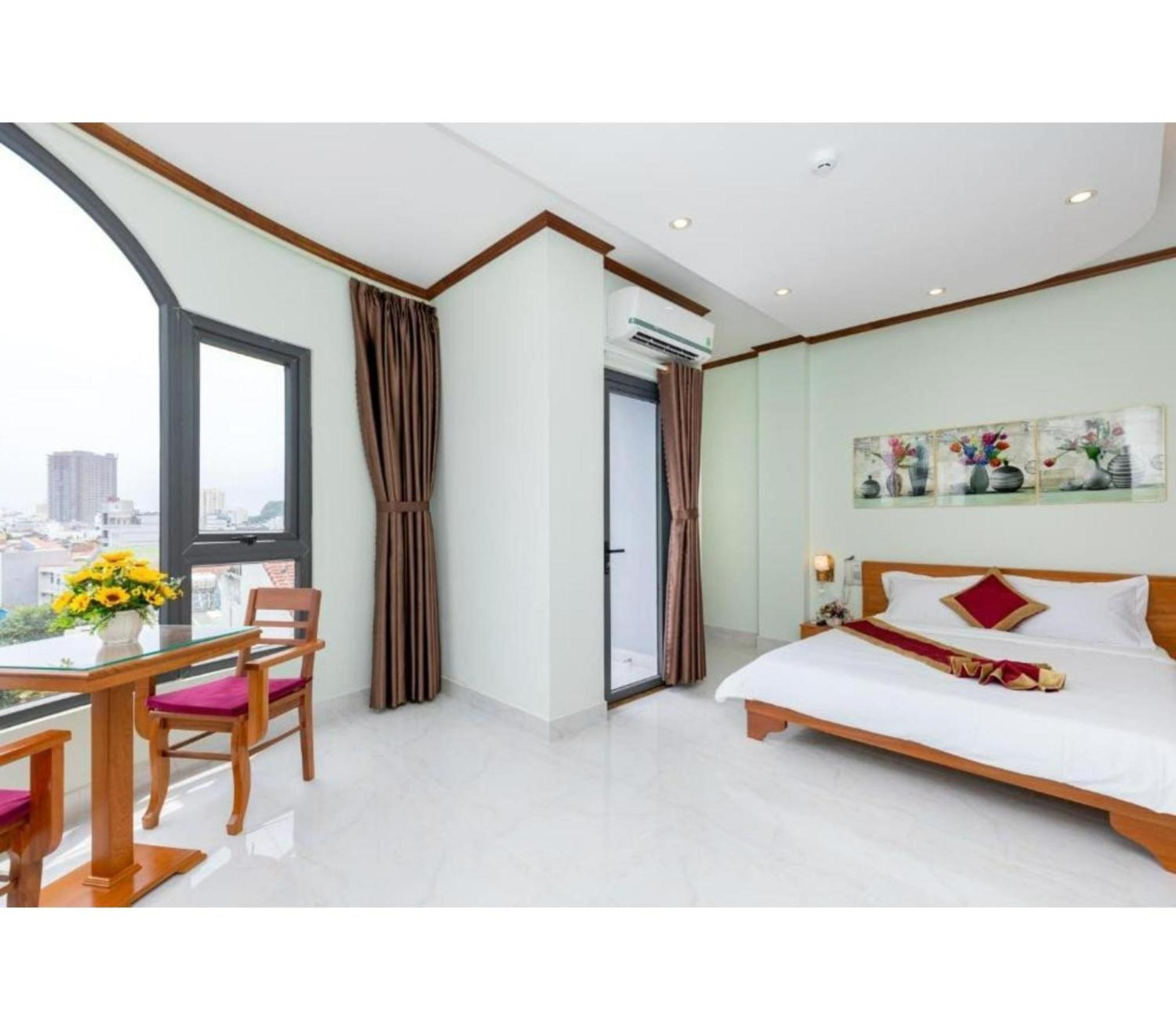 Oyo 1216 Ha Hotel Вунгтау Экстерьер фото