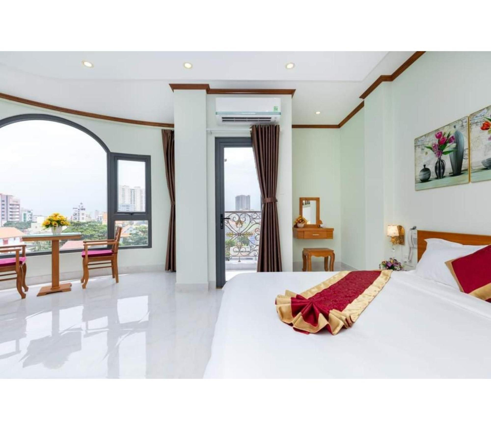 Oyo 1216 Ha Hotel Вунгтау Экстерьер фото